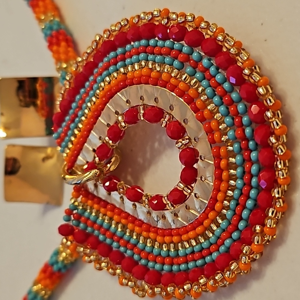 Colombian necklace plus esrings
